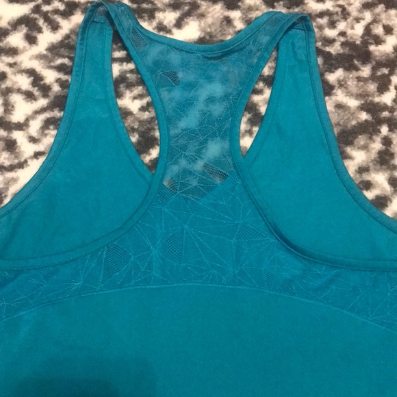 Under armour racerback tanktop (mesh) - Picture 3 of 3